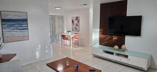 Naples House | Costerra Living