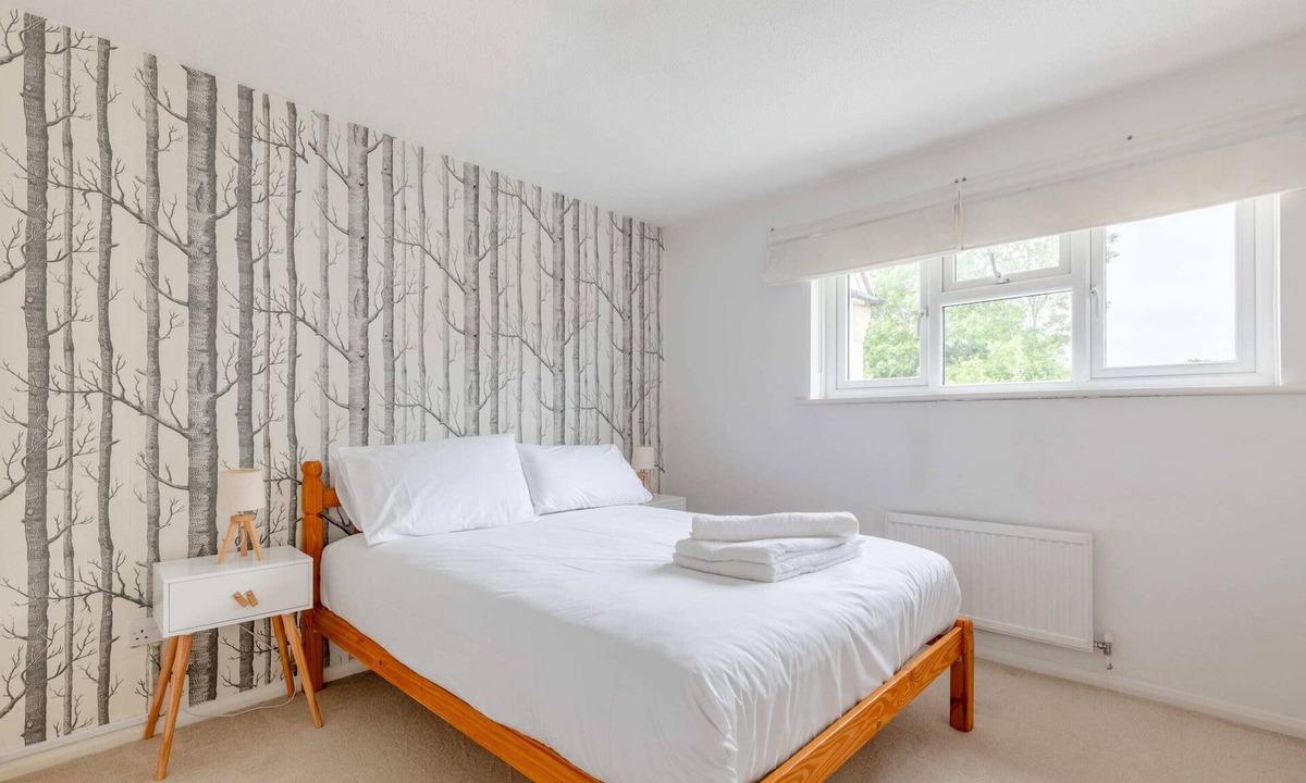 Custom House House | Cosy 1BD Home, near London City Airport!
