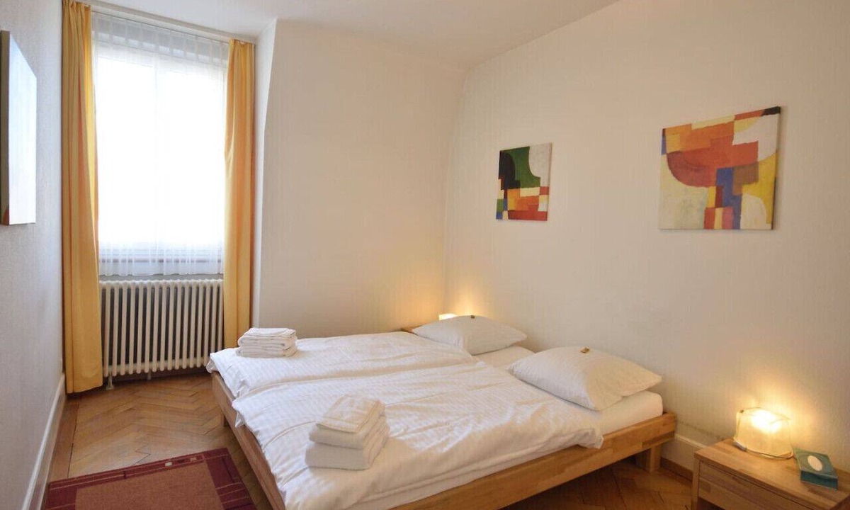 District 2 Apartment | Cosy 2-bedroom near lake (Stardust 31)