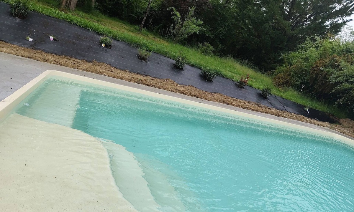 La Sauvetat-du-Dropt Bed & Breakfast | Cosy 3 bedroom house with pool