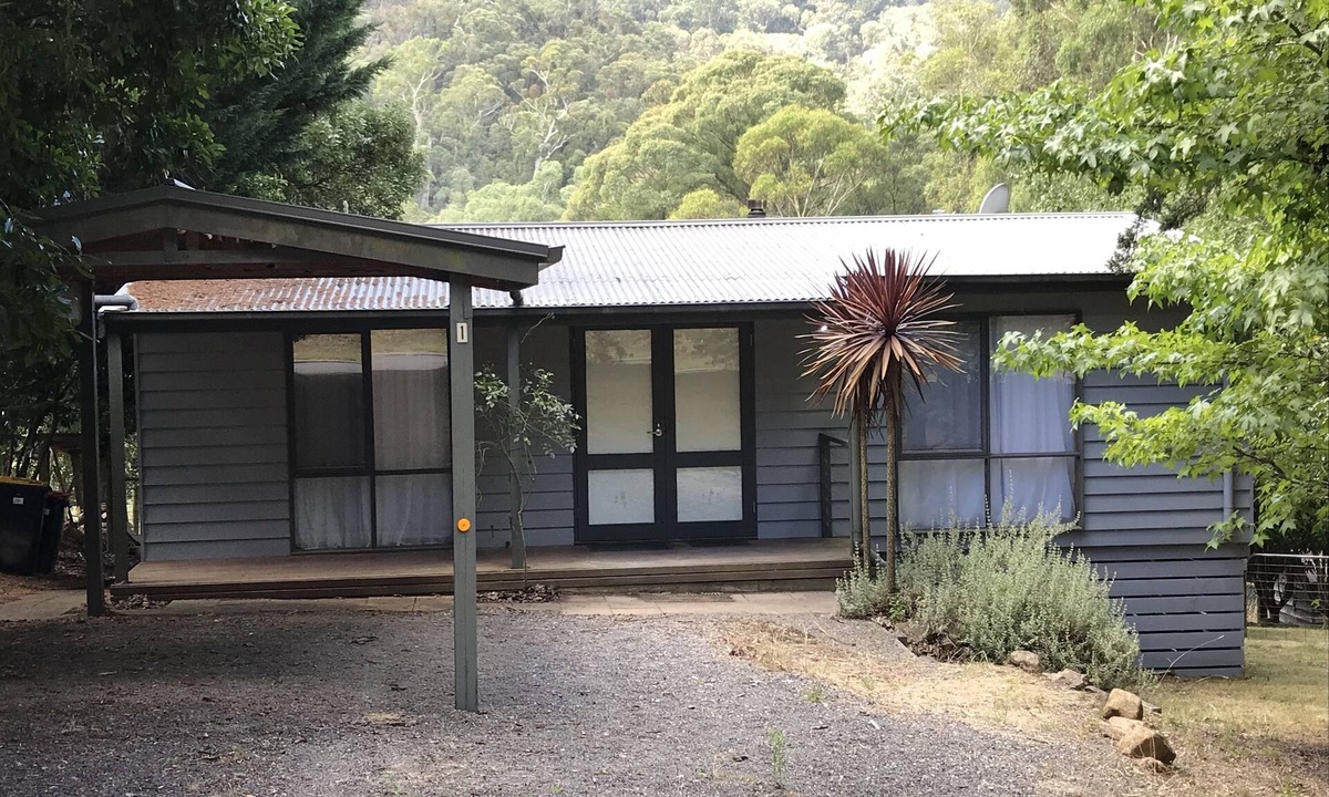 Merrijig House | Cosy 3 bedroom house at the base of Mount Buller