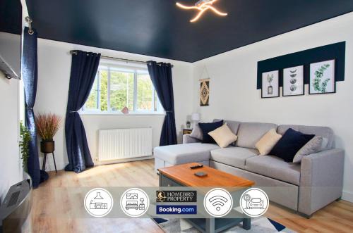 Leeds House | Cosy 4Bedroom House Near City Centre By Homebird Property Management Short Lets & Serviced Accommodation Leeds With Private Parking & Garden