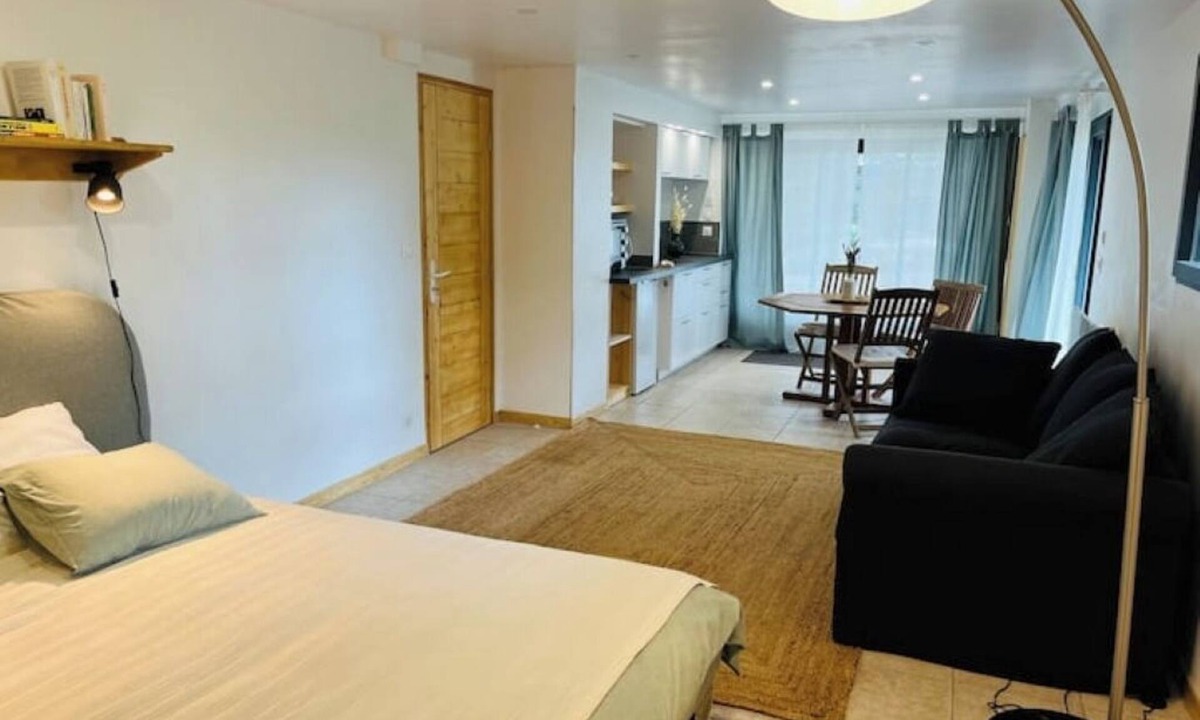 Ochiaz Apartment | Cosy and practical apartment for professionals - ideal for 1 to 2 people