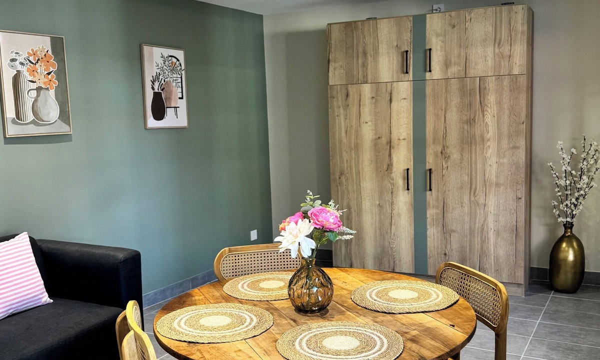 Saint-Martin de Brehal Apartment | Cosy apartment between beach and city center