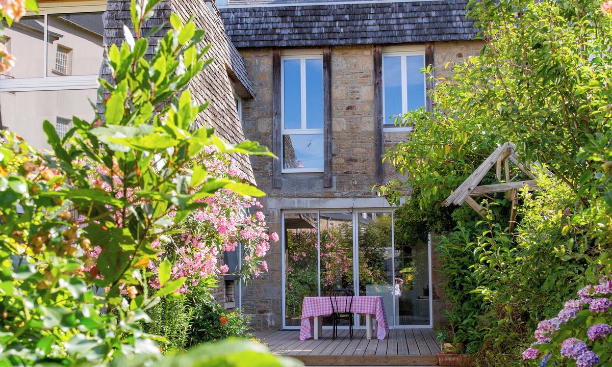Avranches Bed & Breakfast | Cosy bed and breakfast downtown Avranches