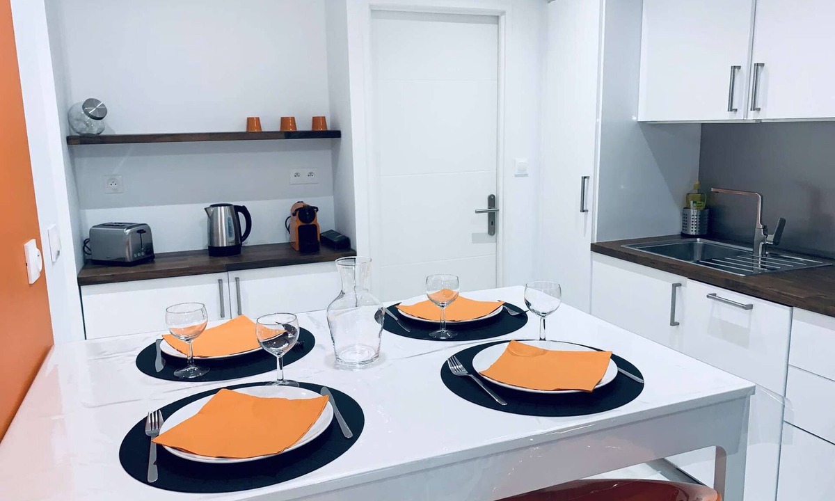 Avignon City Centre Apartment | ⭐COSY CARNOT⭐HYPER-CENTRE⭐PARKING⭐ AVIGNONSMILE⭐