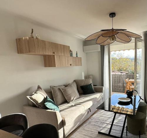 Fuveau Apartment | Cosy Cottage by Alice Village Provençal Sunshine