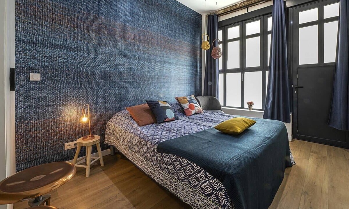 Saint Michel - Mairie Apartment | Cosy Studio Bernard with Jacuzzi – Relaxation & Style