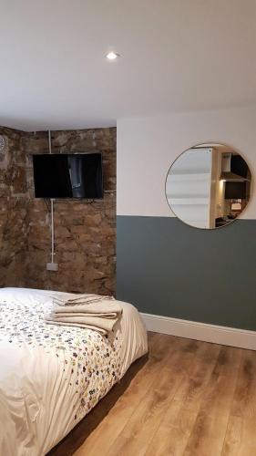 Durham Apartment | Cosy studio on traditional Durham street