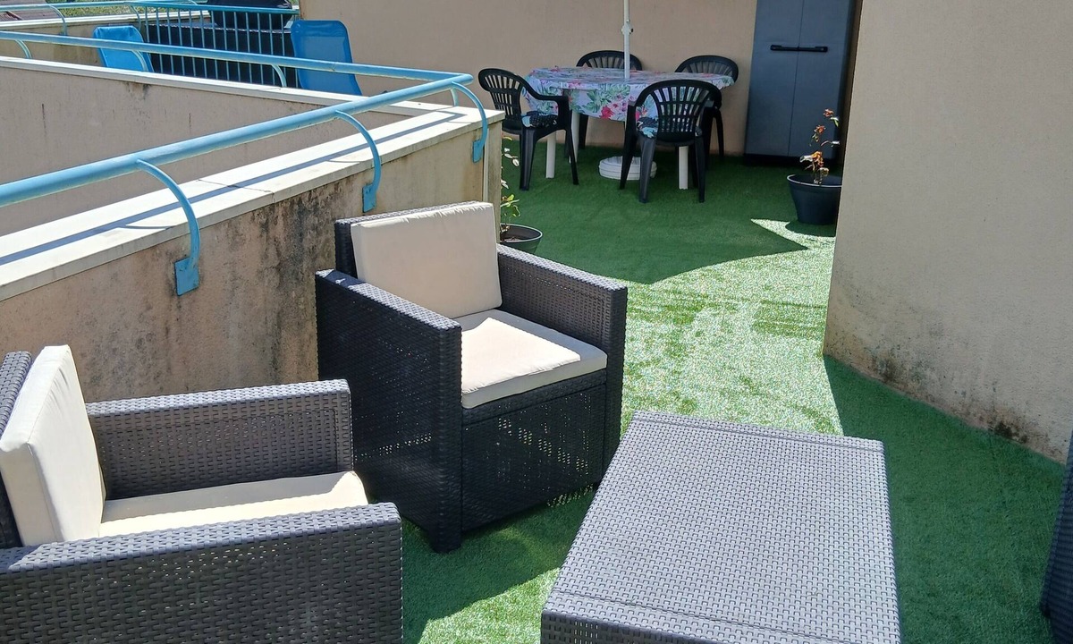 Chartres Apartment | Cosy studio terrace in Chartres