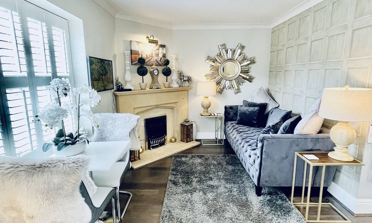 Chipping Campden Cottage | Cotswold Chic Retreats "Jacinabox" in Chipping Campden The Cotswolds