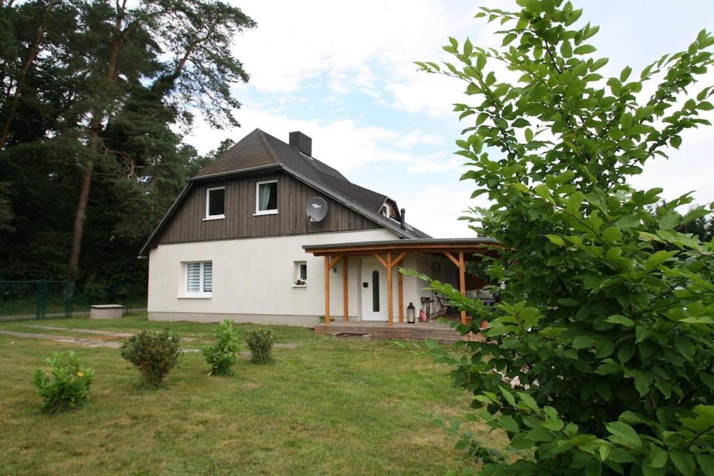 Satow House | Cottage by the forest, Fünfseen