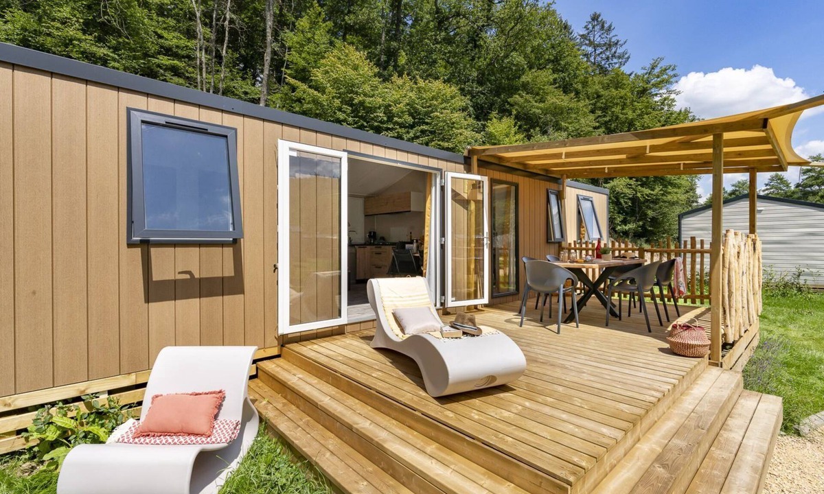 Tellin RV Rental | Cottage Cocoon 6p 3Bdrms AirConPremium