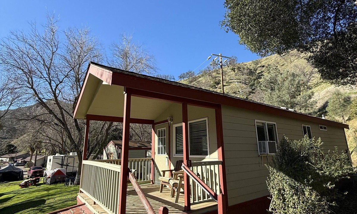 Winters Cottage | Cottage, Sleeps 4 - Scenic Cottage, 1 Bedroom, Sleeps 4