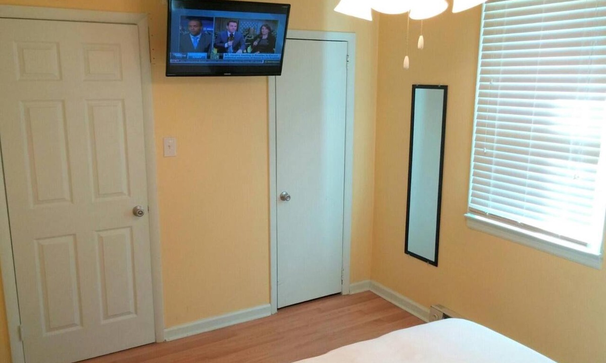 Williamsburg Hotel | Cottage - Williamsburg Pet-Friendly Getaway – Heated Pool, Free Game Room