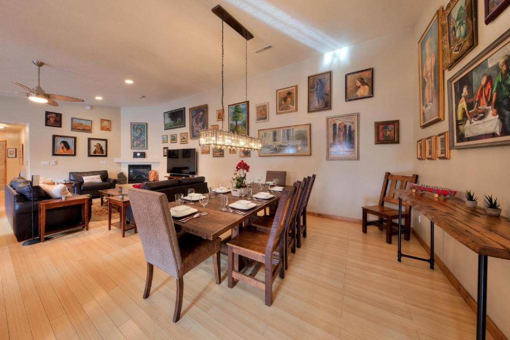 Moab House | Cottonwoods 401
