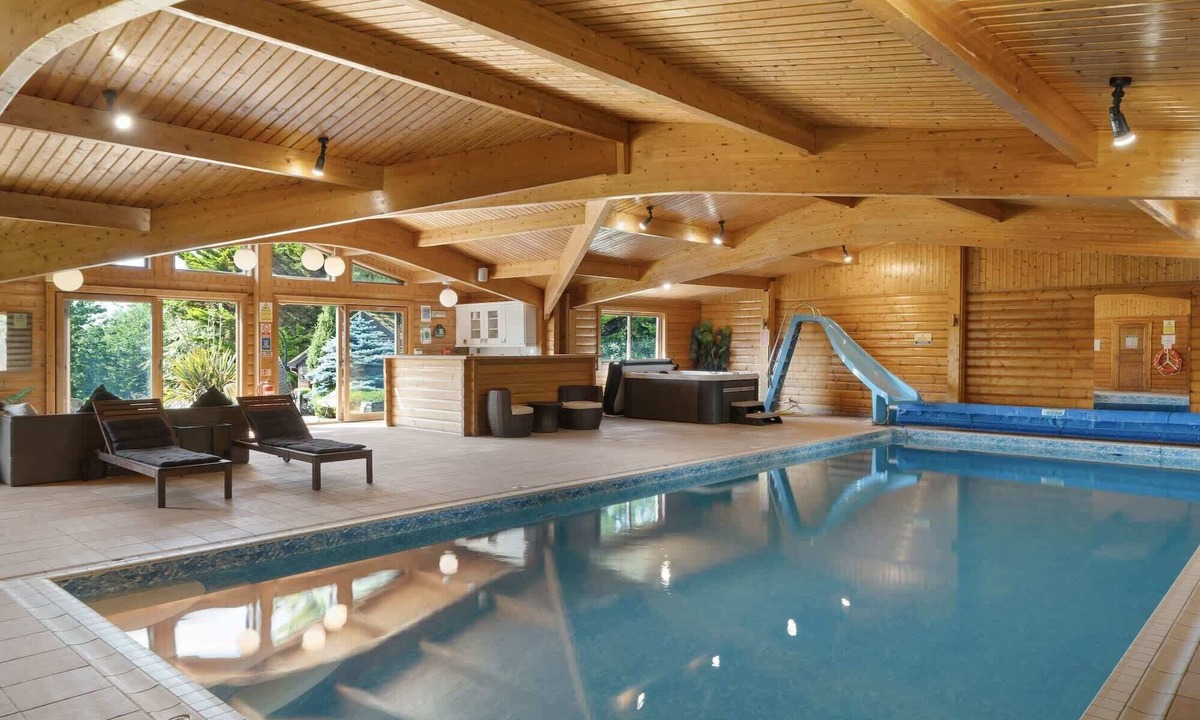 Bridgwater House | Country House - Pool, Hot Tub, Tennis Courts, Gym