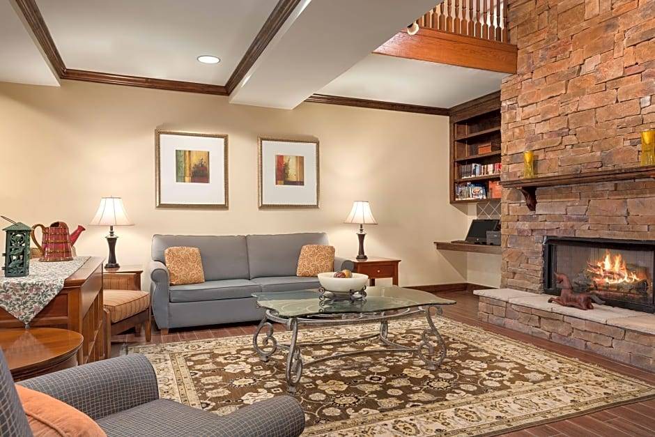 Port Wentworth Hotel | Country Inn & Suites by Radisson, Savannah I-95 North, GA