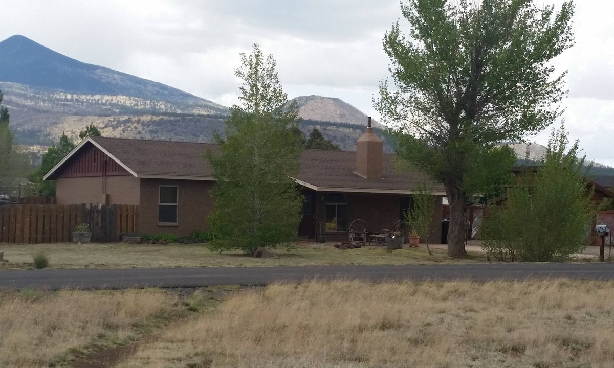 Flagstaff House | Country setting, mountain views, hot tub, next to forest and minutes from town