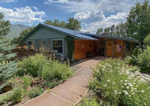 Durango Bed & Breakfast | Country Sunshine Bed and Breakfast