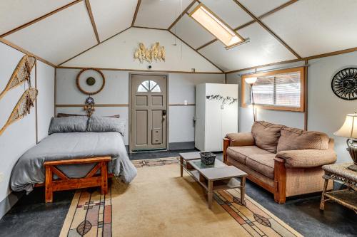 Lewis Apartment | Couples Haven 1 Mi to Dtwn Dolores! Bring Your Pet