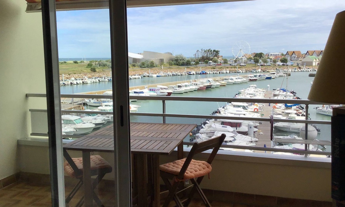 Courseulles-sur-Mer Apartment | COURSEULLES SEA VIEW
