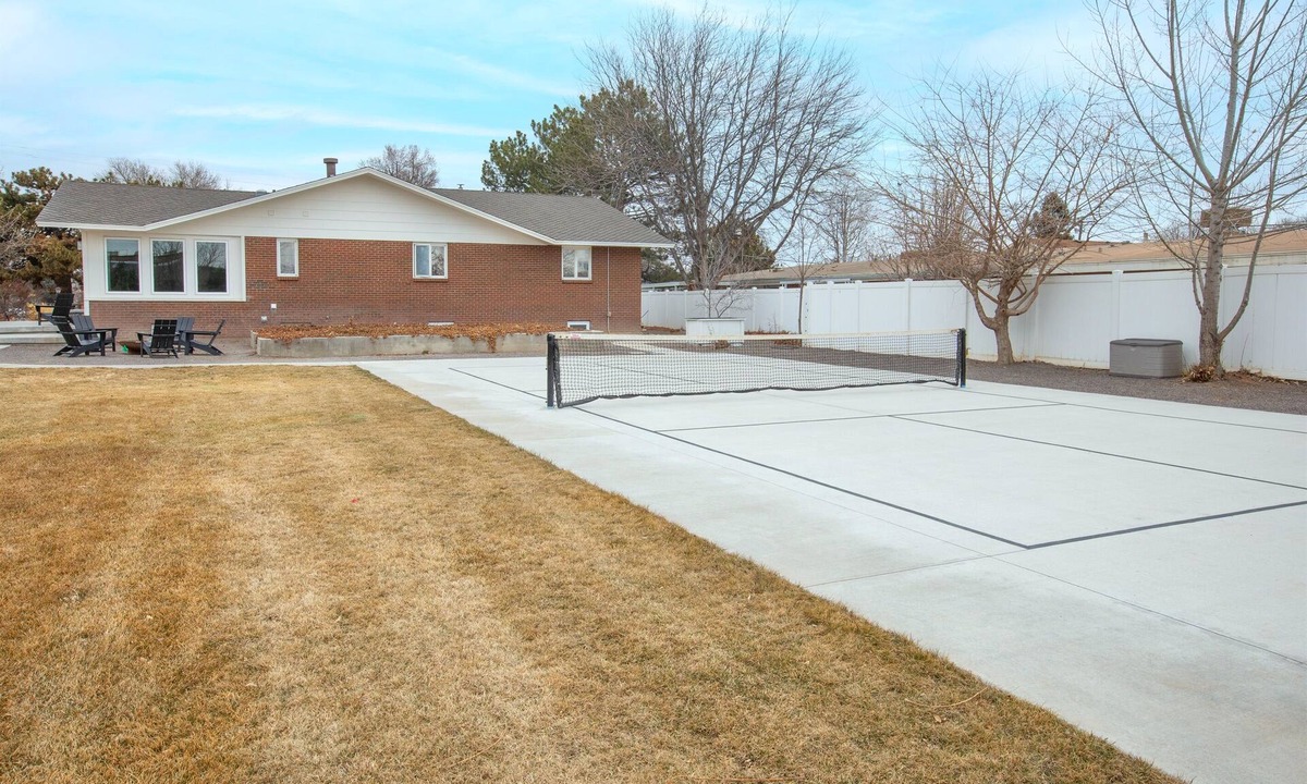 Windsor House | Courtside Estates Luxury Stay w/Pickleball