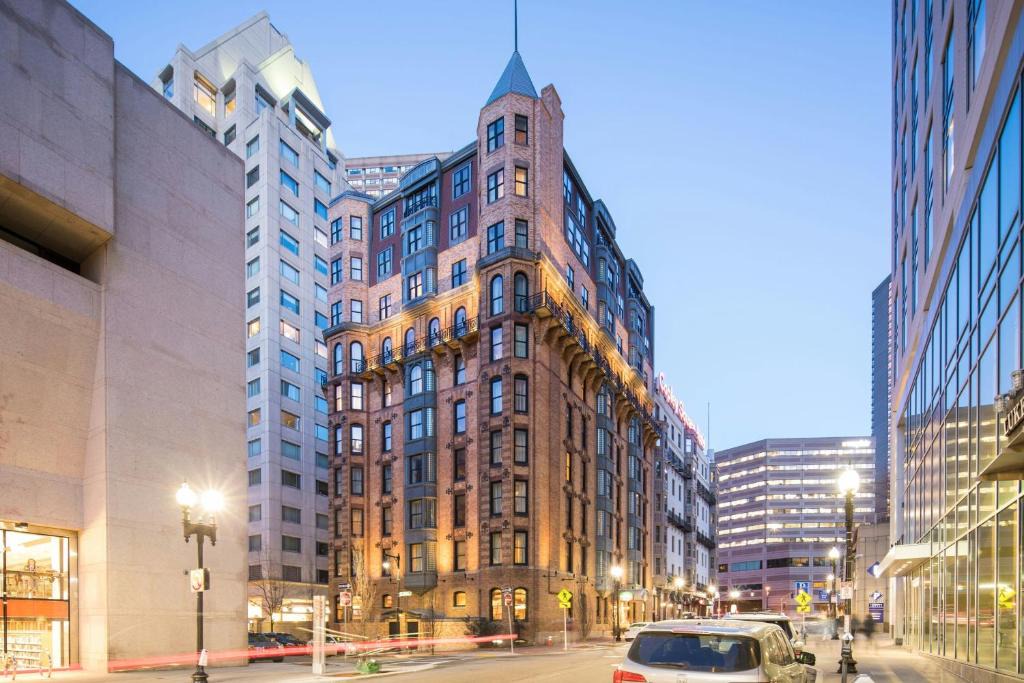 Prudential - St. Botolph Hotel | Courtyard Boston Copley Square