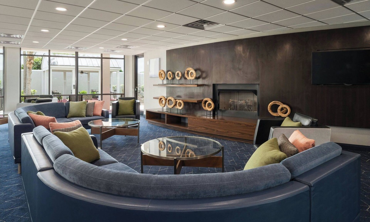 Brunswick Hotel | Courtyard by Marriott Brunswick