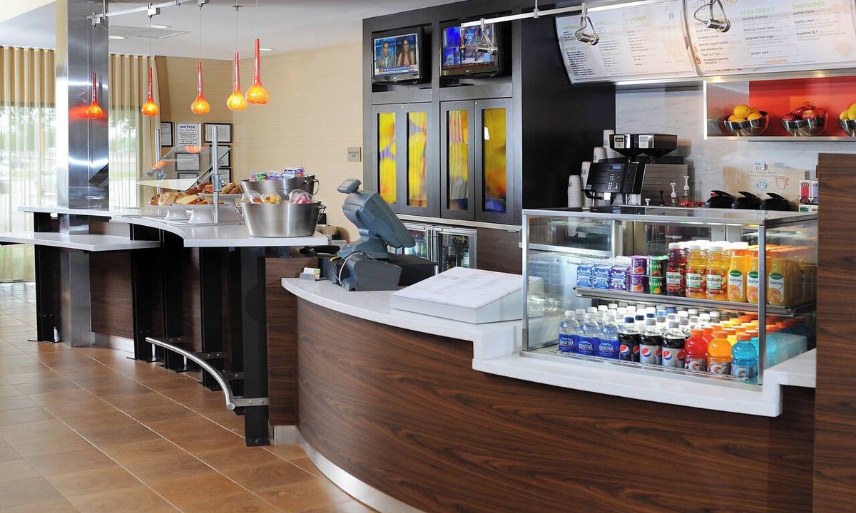 Southeast Houston Hotel | Courtyard by Marriott Houston Hobby Airport