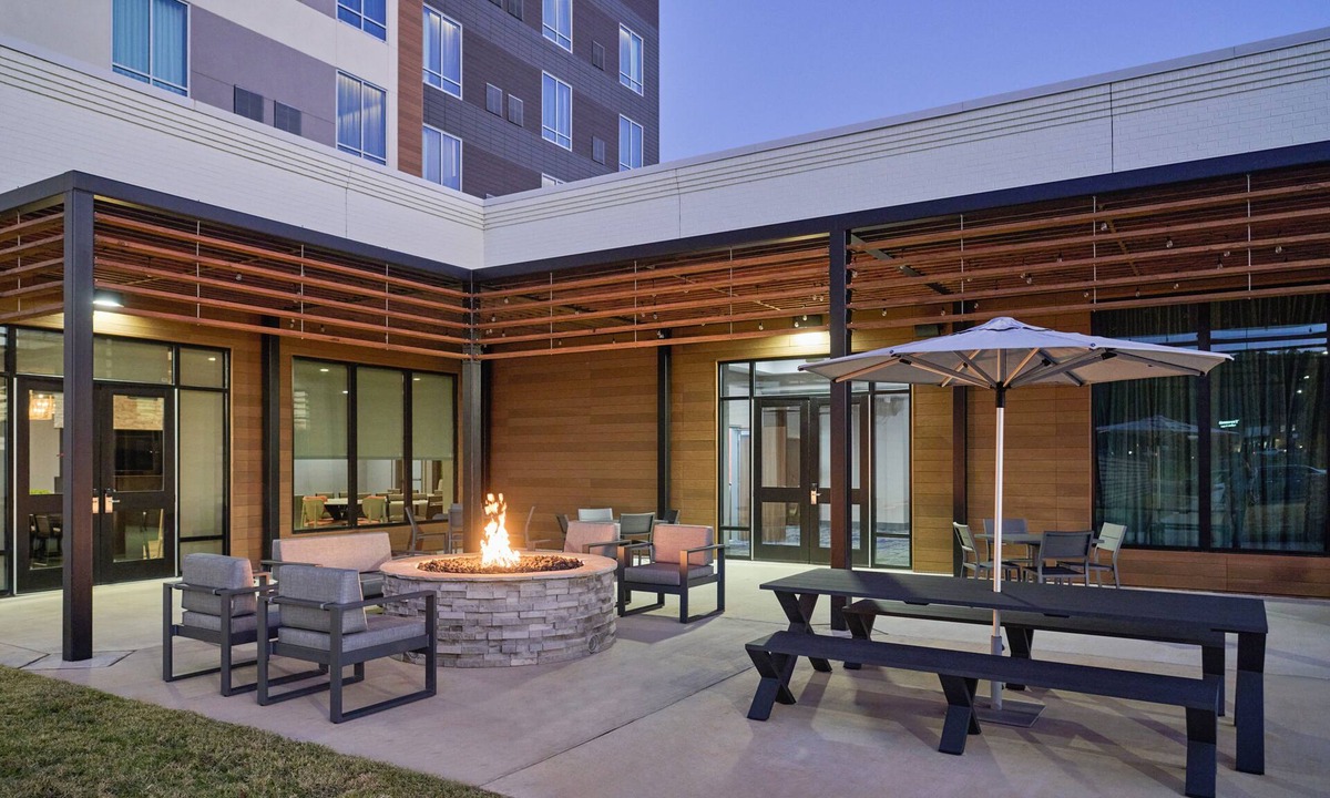 Madison Hotel | Courtyard by Marriott Huntsville-Madison