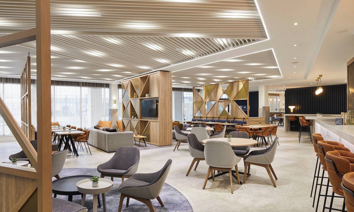 Royal Docks Hotel | Courtyard by Marriott London City Airport
