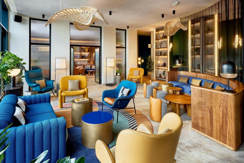 Genas Hotel | Courtyard by Marriott Lyon Eurexpo Stadium