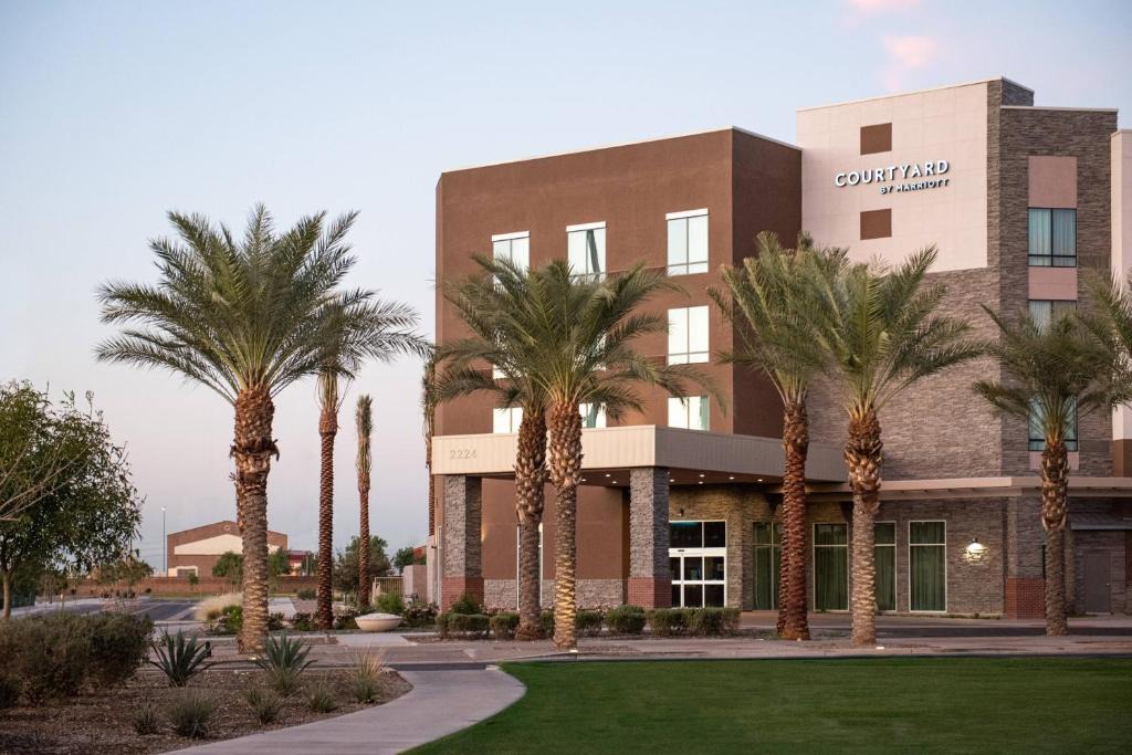 Mesa Grande Hotel | Courtyard by Marriott Mesa at Wrigleyville West