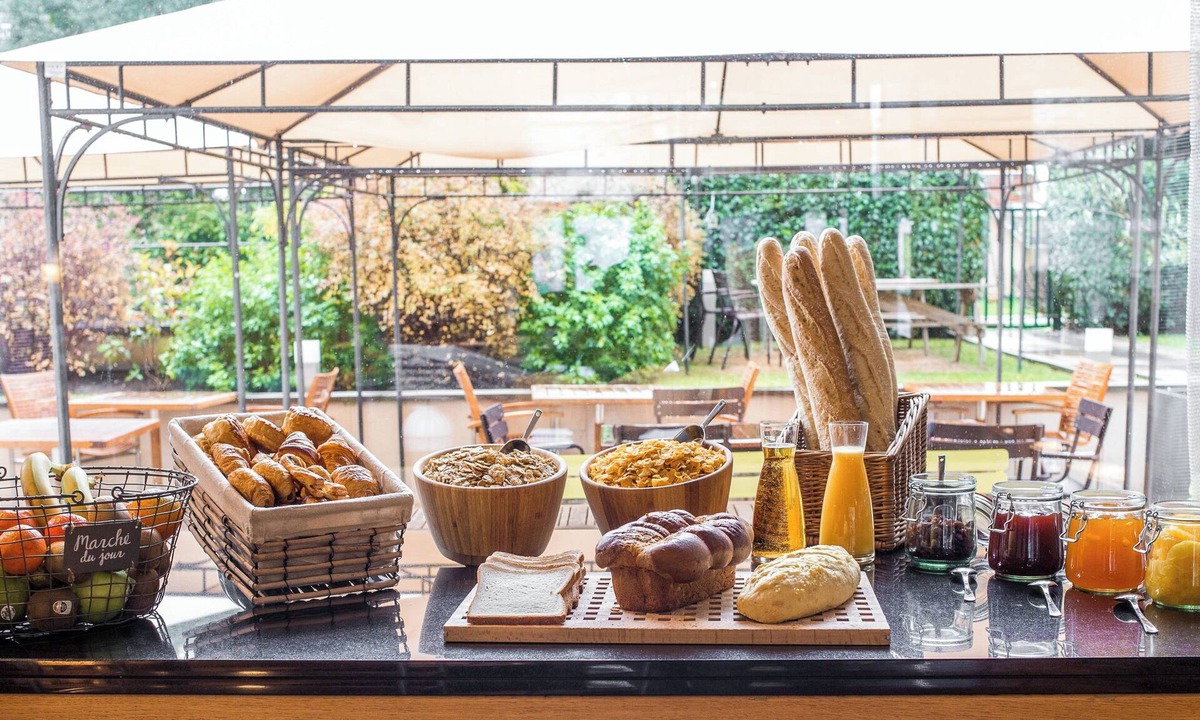 Petit-Colombes Hotel | Courtyard by Marriott Paris La Defense West - Colombes
