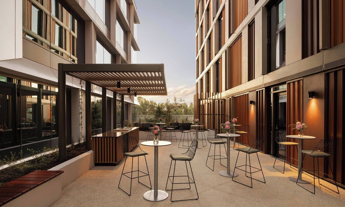 Murdoch Hotel | Courtyard By Marriott Perth, Murdoch
