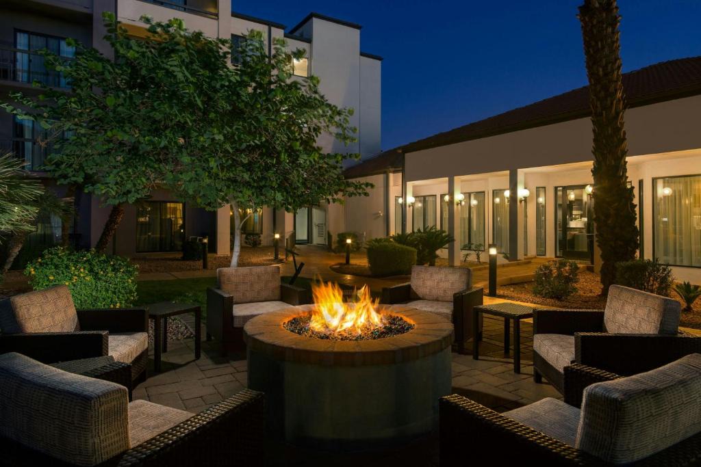 Phoenix Hotel | Courtyard by Marriott Phoenix Airport
