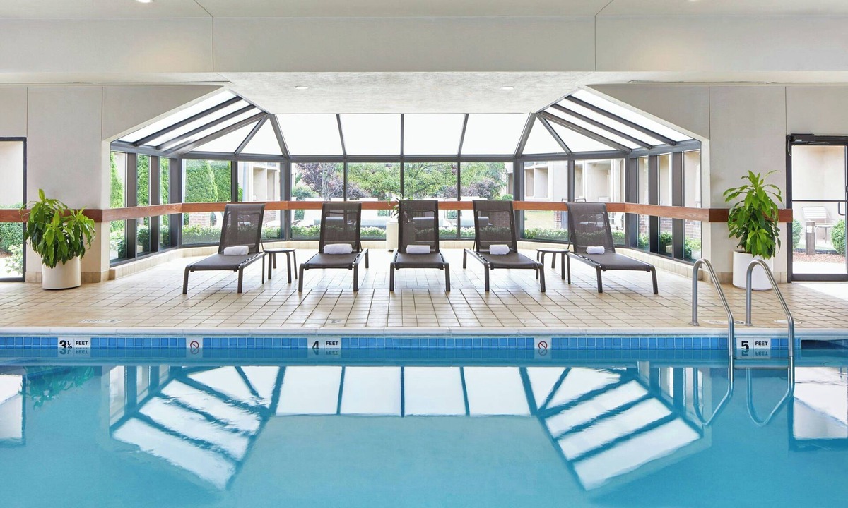 Rochester Hotel | Courtyard by Marriott Rochester Brighton