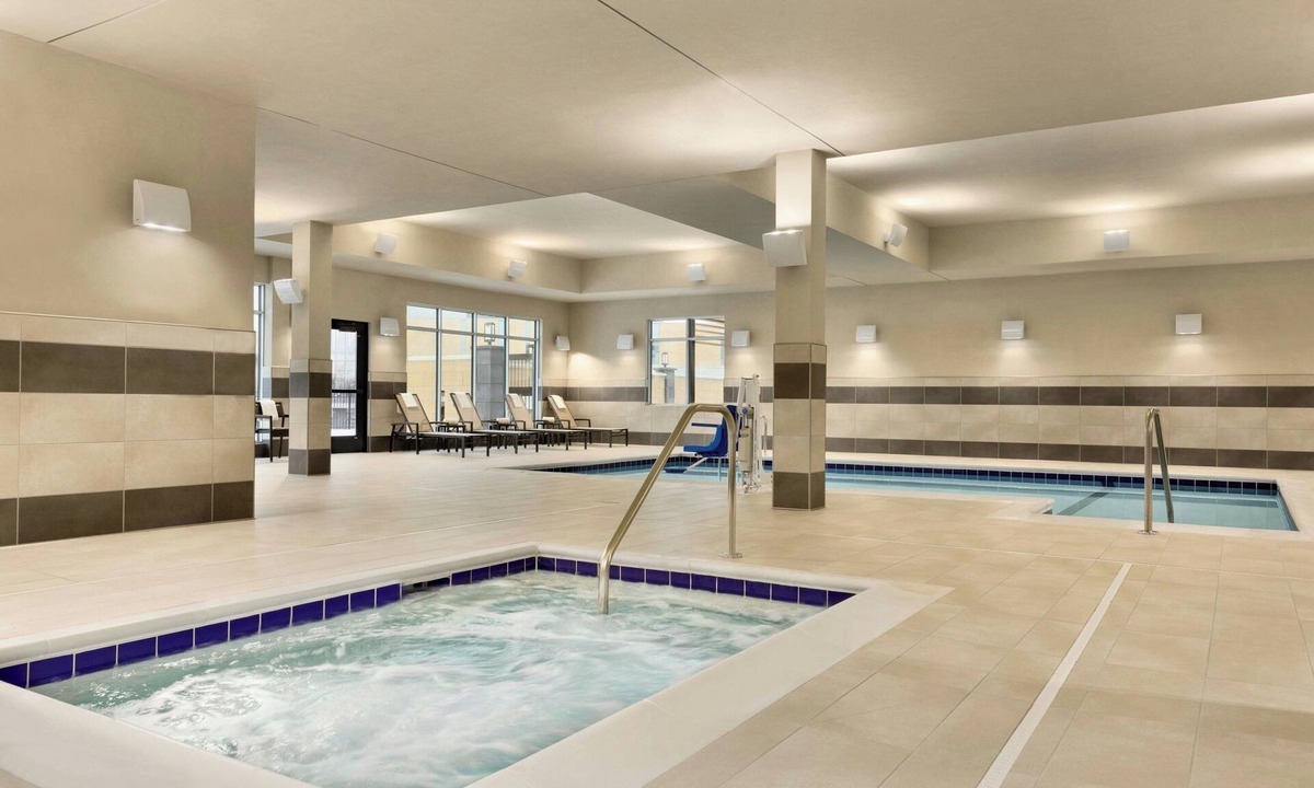Woodbury Hotel | Courtyard by Marriott St Paul Woodbury