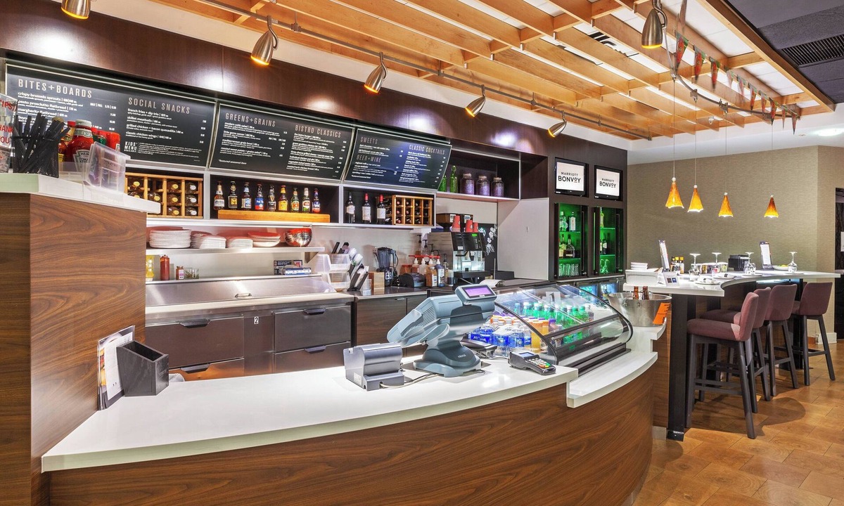 South Tulsa Hotel | Courtyard by Marriott Tulsa Woodland Hills