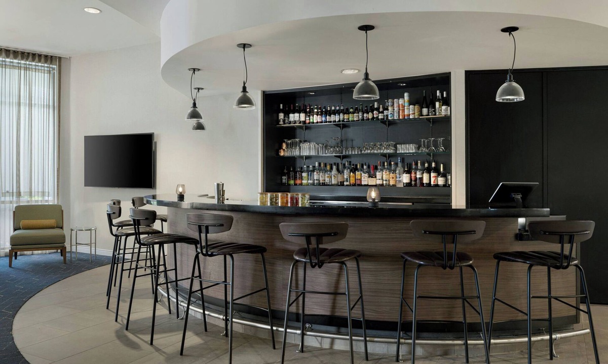 Farmingdale Hotel | Courtyard by Marriott Republic Aprt Long Island/Farmingdale