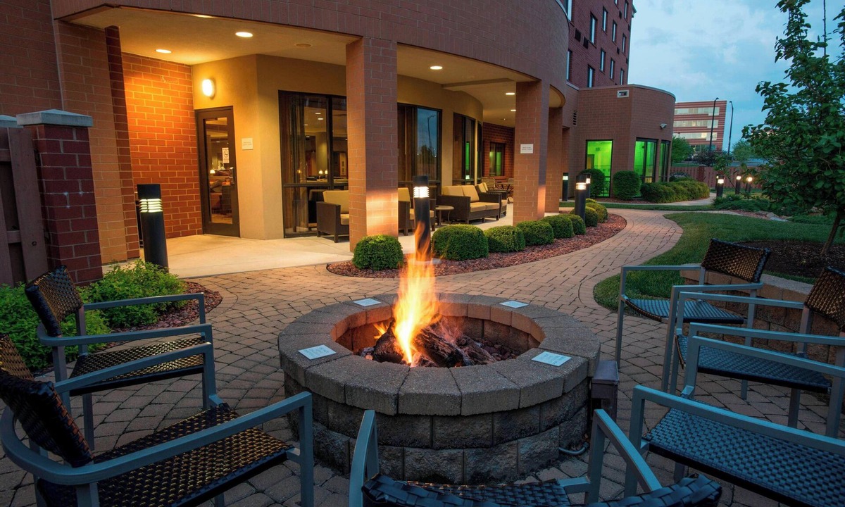 West Chester Hotel | Courtyard by Marriott Cincinnati North at Union Centre