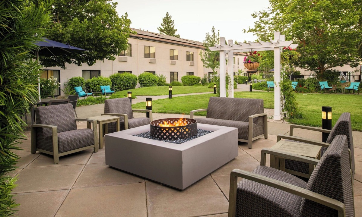 Nut Tree Hotel | Courtyard by Marriott Vacaville