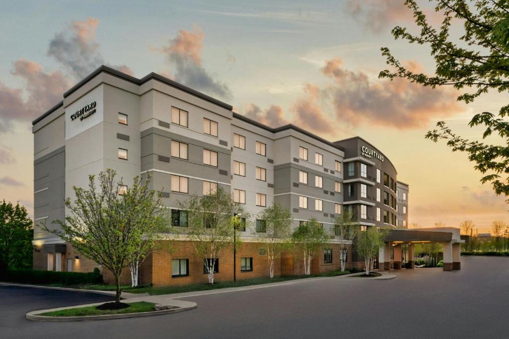 South Hills Hotel | Courtyard Pittsburgh Settlers Ridge/Robinson Township