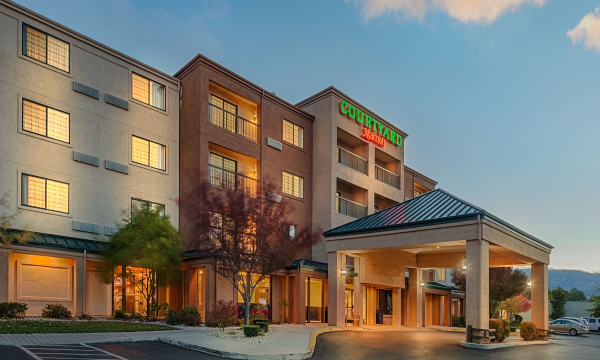 Reno/Tahoe Airport Hotel | Courtyard Reno