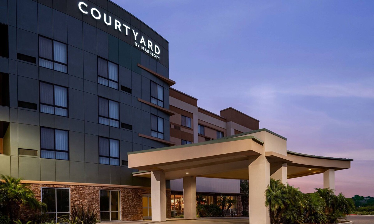 Ivey Ranch - Rancho Del Oro Hotel | Courtyard San Diego Oceanside