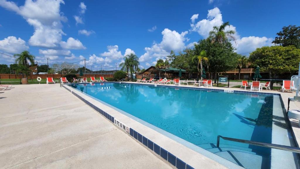 River Ranch Apartment | COURTYARD SUITE steps to Pool and Rodeo! 257