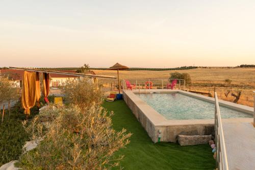Idanha-a-Nova Apartment | Courtyard T0 Studio Farmhouse