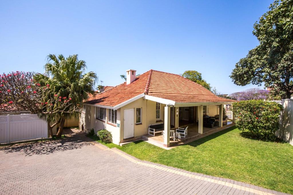Essenwood Bed & Breakfast | Coweys Corner