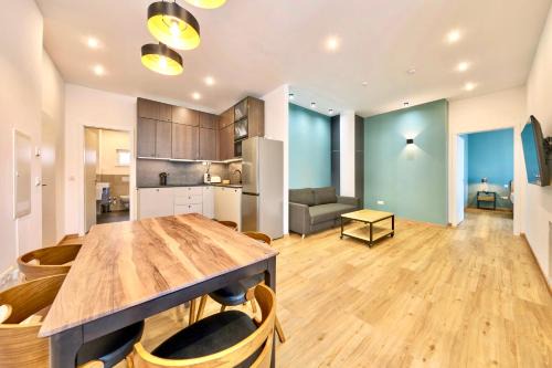 Munchen District Apartment | COZEE - Moderne Design-Apartments I Parkplatz I Ideal für München & Flughafen MUC